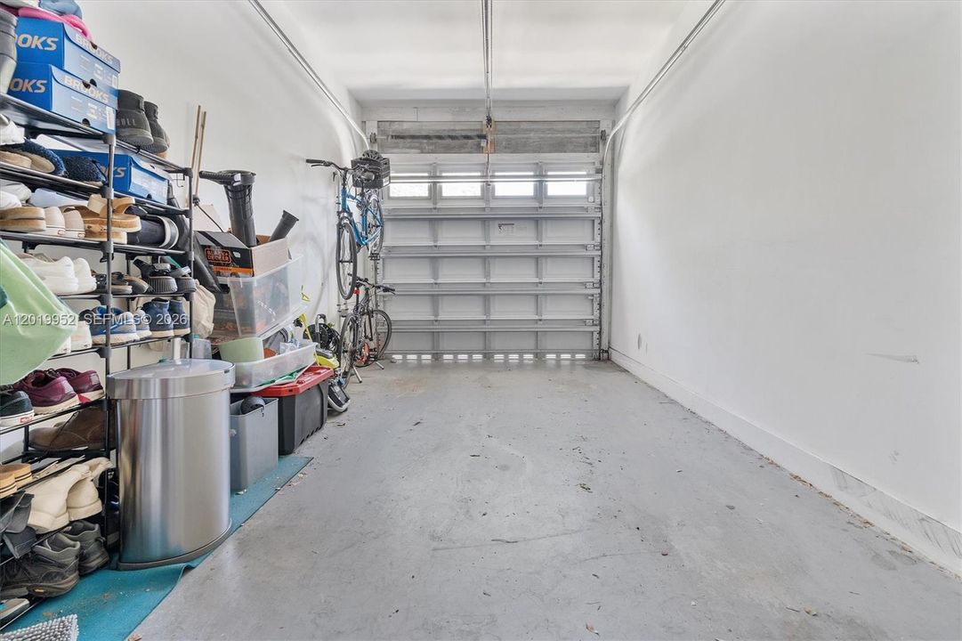 For Sale: $1,499,000 (3 beds, 2 baths, 2210 Square Feet)