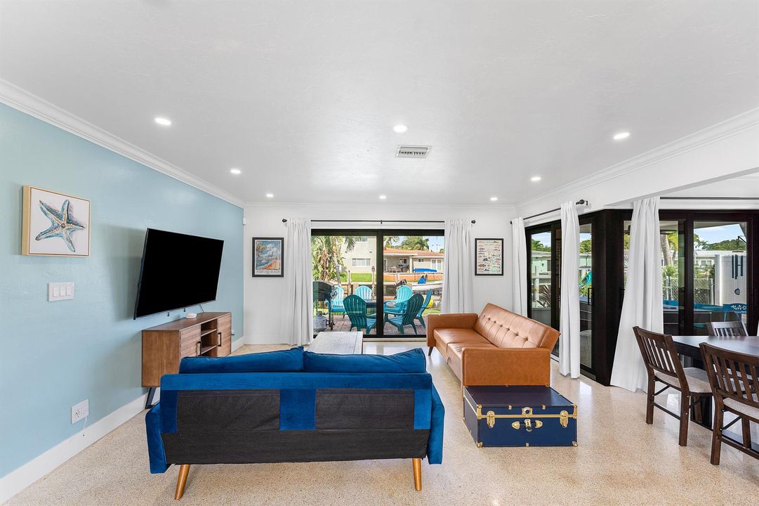 009-731Southeast5thAvenue-PompanoBeach-F