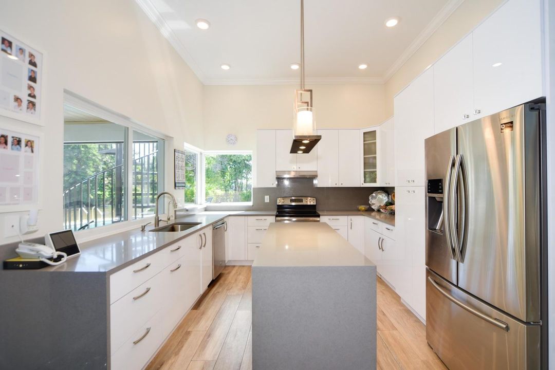 04 Kitchen