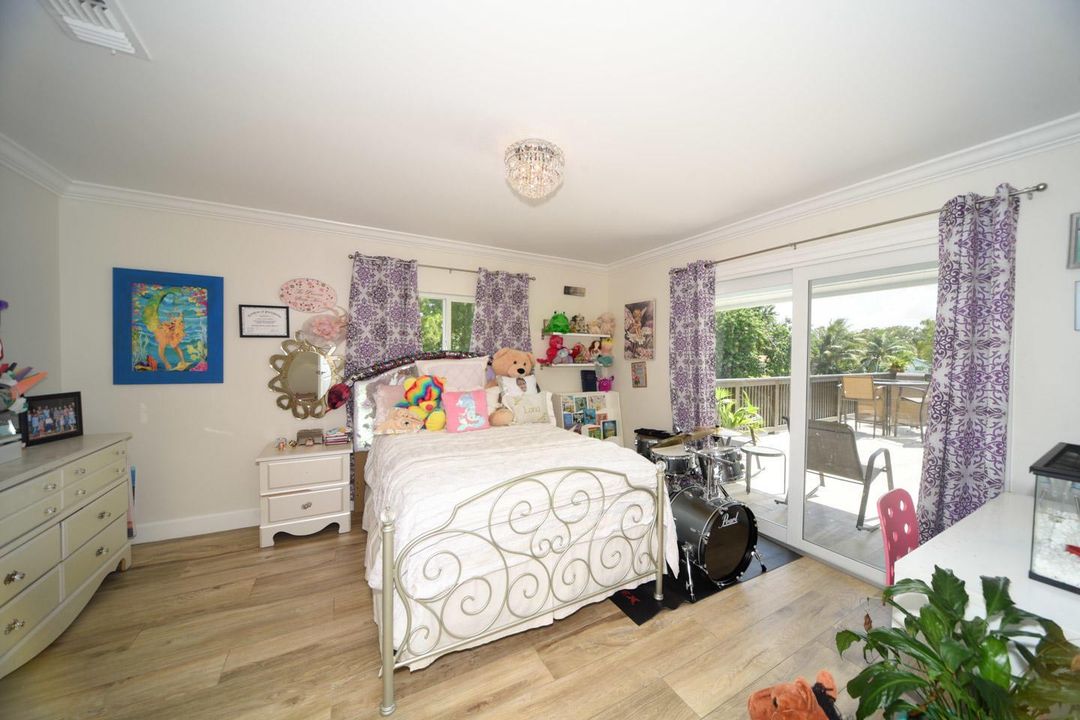 20 Second Bedroom