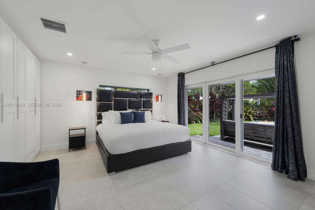 For Sale: $1,850,000 (5 beds, 3 baths, 3418 Square Feet)