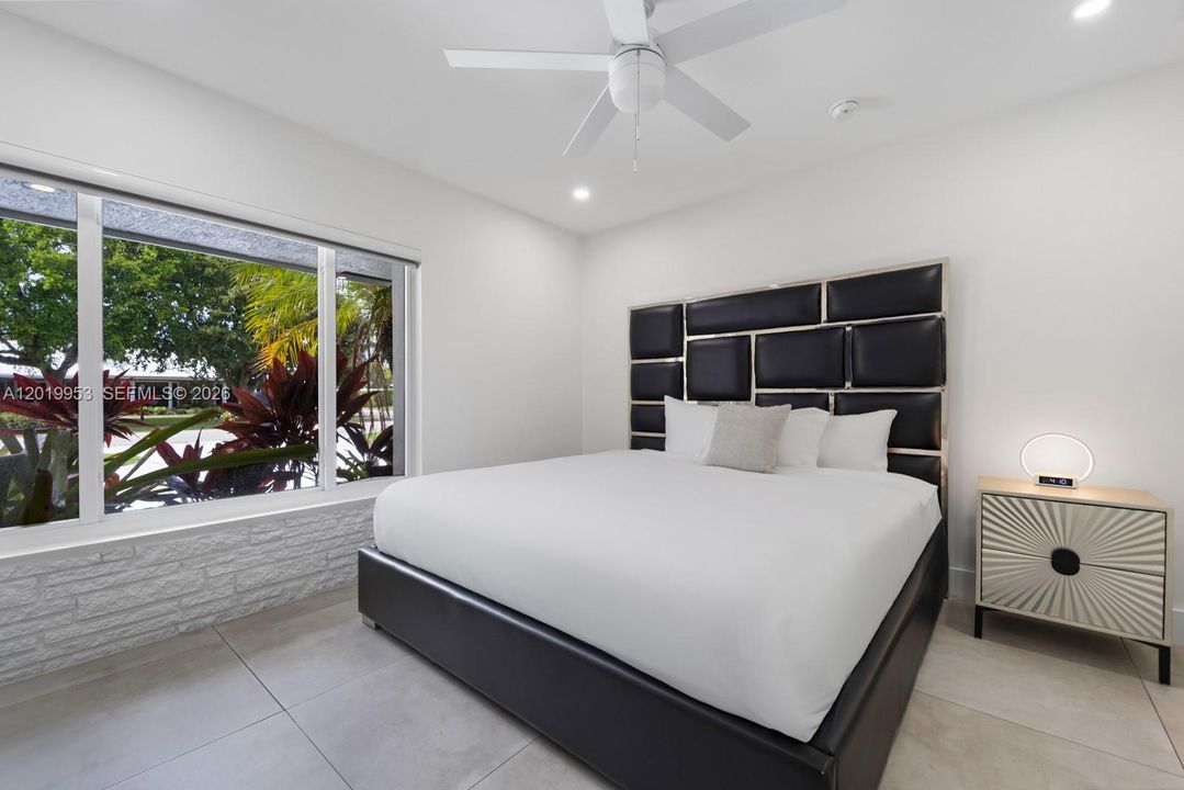 For Sale: $1,850,000 (5 beds, 3 baths, 3418 Square Feet)