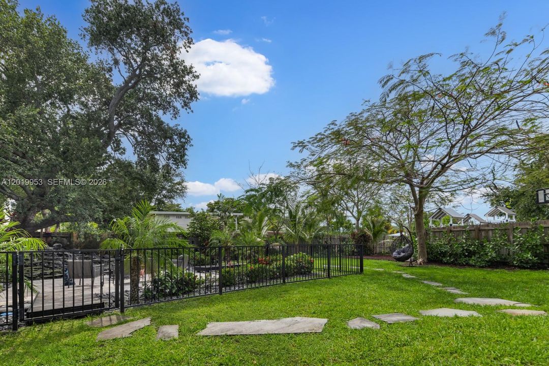 For Sale: $1,850,000 (5 beds, 3 baths, 3418 Square Feet)
