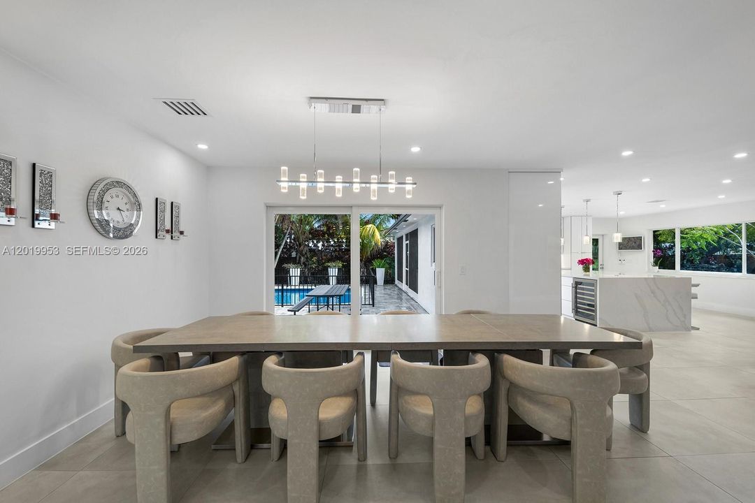 For Sale: $1,850,000 (5 beds, 3 baths, 3418 Square Feet)