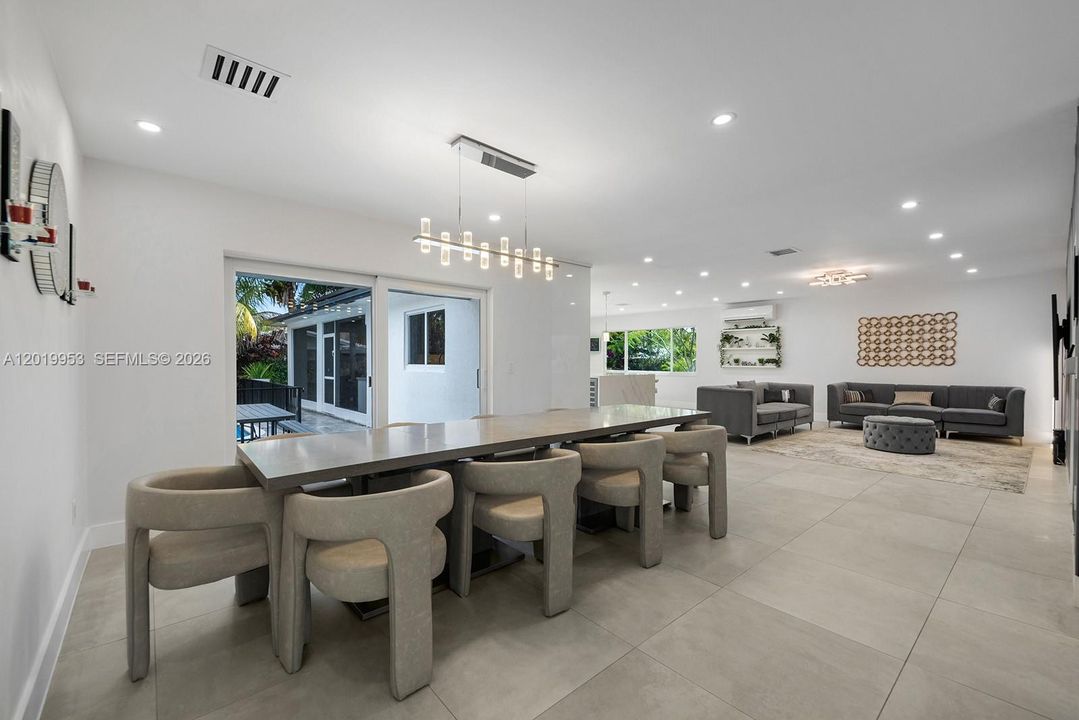 For Sale: $1,850,000 (5 beds, 3 baths, 3418 Square Feet)