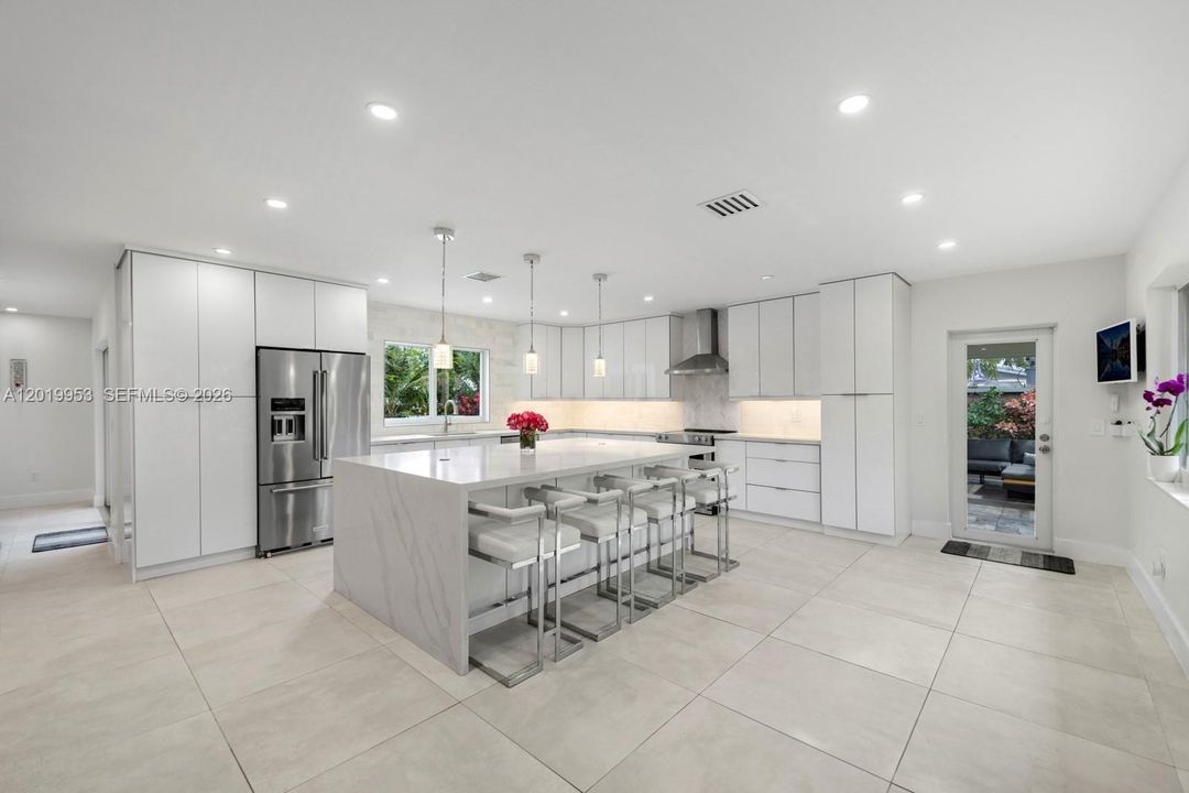 For Sale: $1,850,000 (5 beds, 3 baths, 3418 Square Feet)