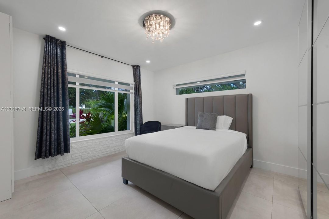 For Sale: $1,850,000 (5 beds, 3 baths, 3418 Square Feet)