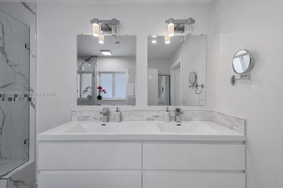 For Sale: $1,850,000 (5 beds, 3 baths, 3418 Square Feet)