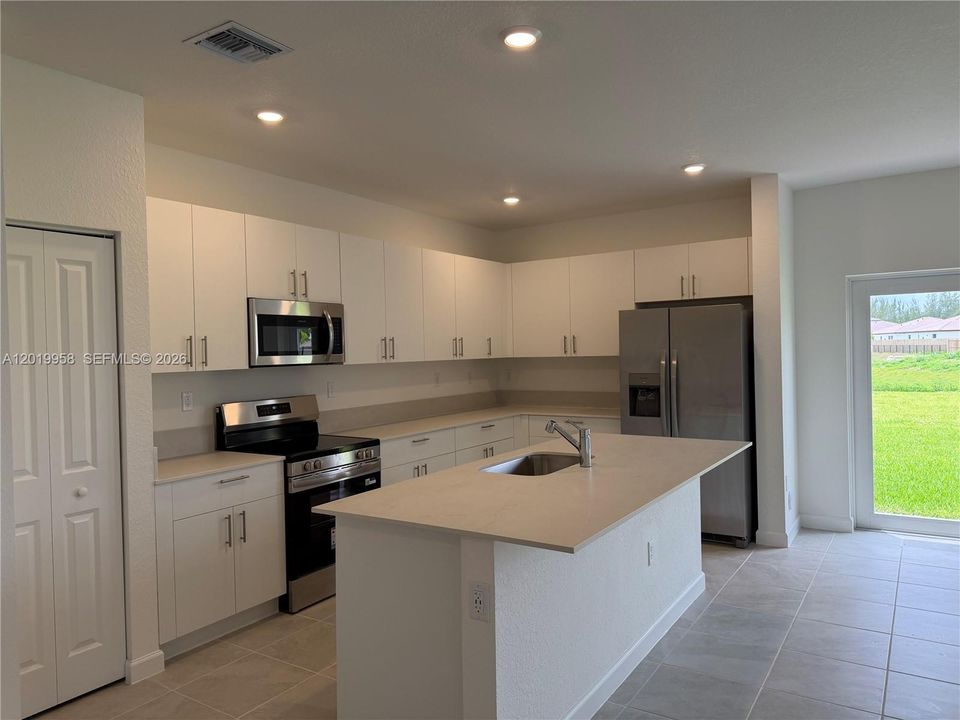 For Rent: $3,600 (3 beds, 2 baths, 0 Square Feet)
