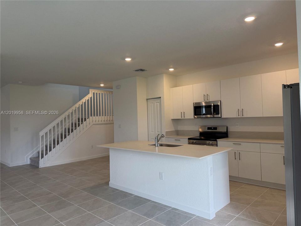 For Rent: $3,600 (3 beds, 2 baths, 0 Square Feet)