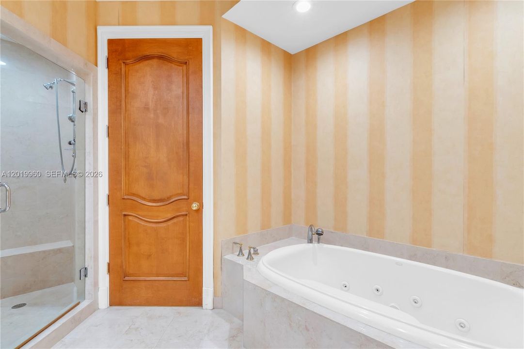 В аренду: $21,000 (3 спален, 3 ванн, 2510 Квадратных фут)