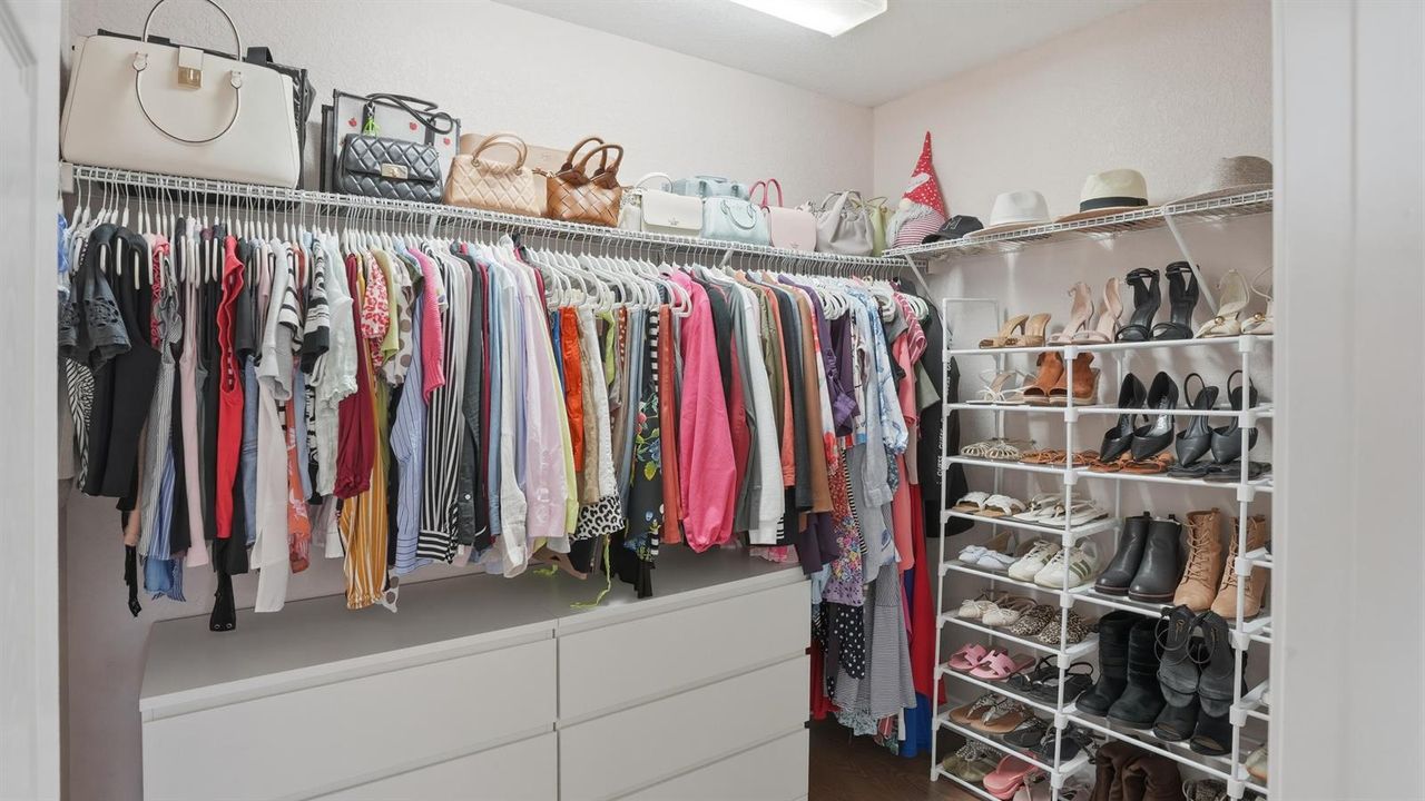 2712 Closet