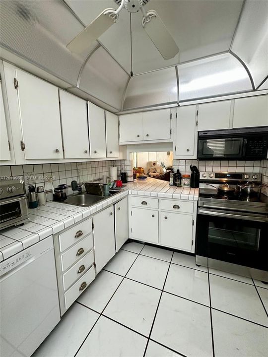 En Renta: $4,000 (2 camas, 2 baños, 1068 Pies cuadrados)