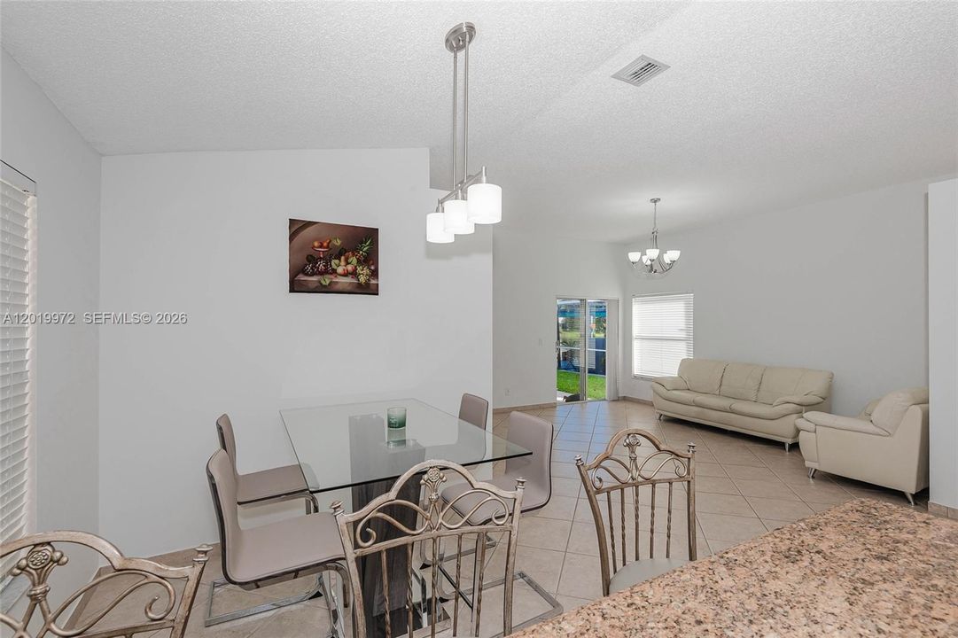 For Sale: $549,900 (3 beds, 2 baths, 1246 Square Feet)
