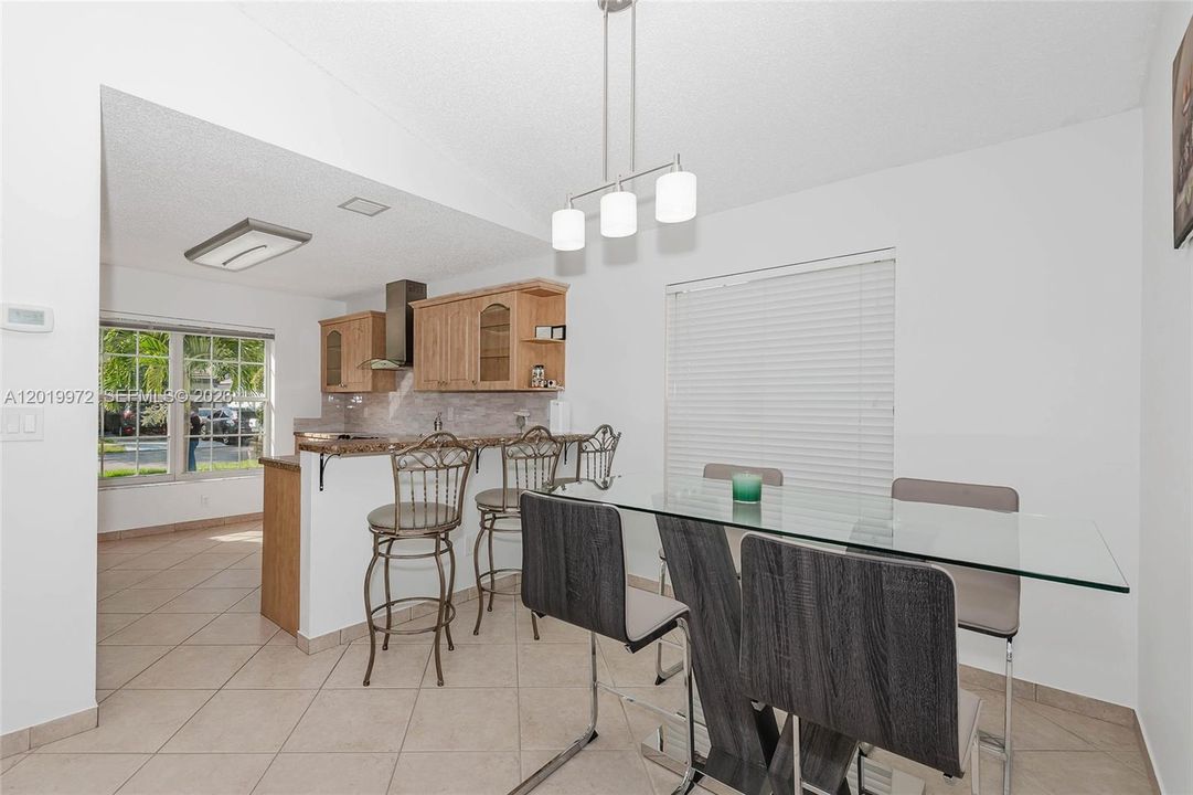 For Sale: $549,900 (3 beds, 2 baths, 1246 Square Feet)