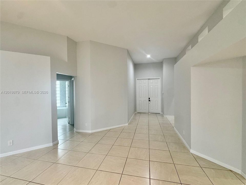For Rent: $6,400 (3 beds, 3 baths, 2446 Square Feet)