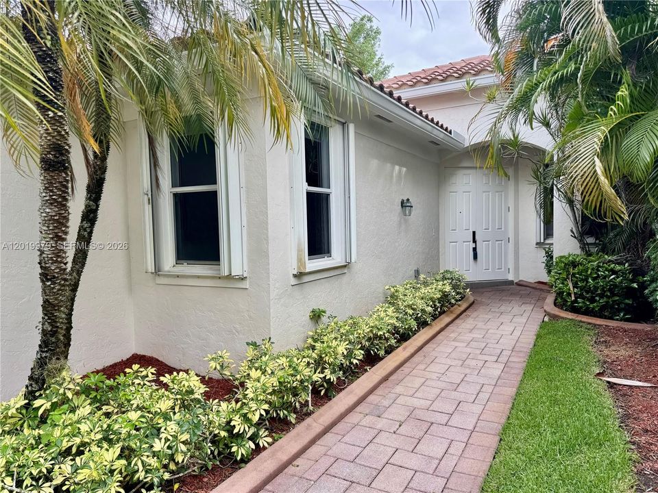 For Rent: $6,400 (3 beds, 3 baths, 2446 Square Feet)