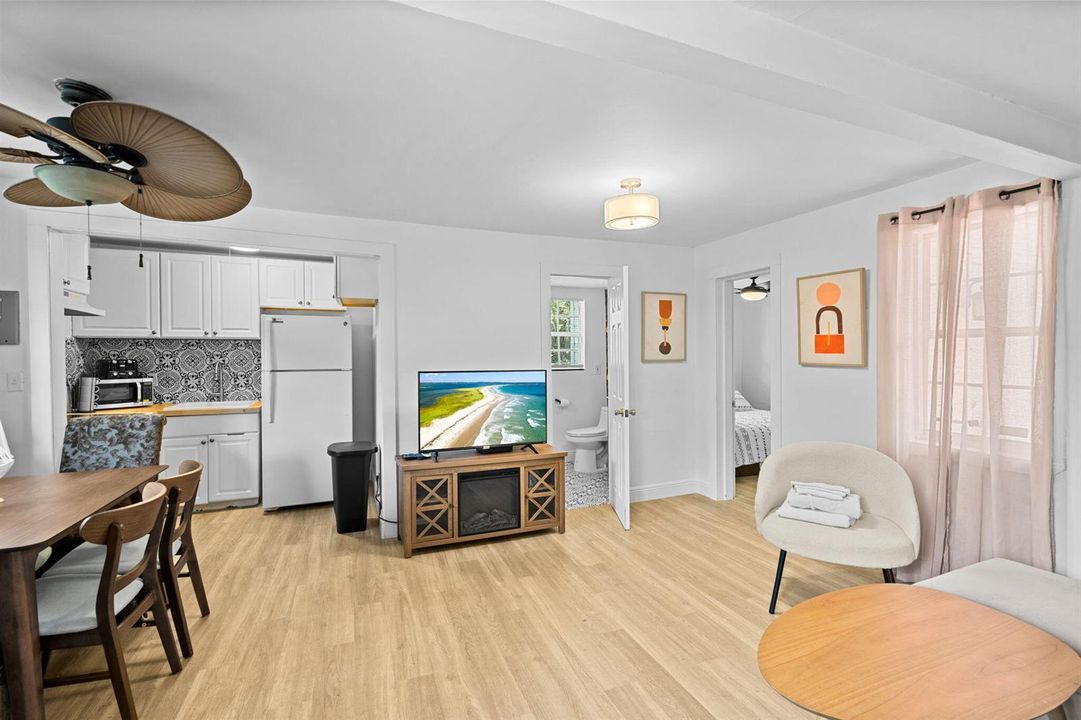 52-web-or-mls-A7406436
