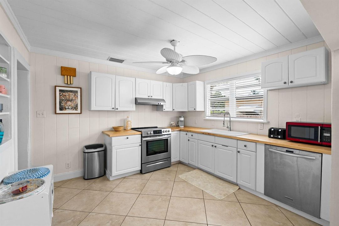 22-web-or-mls-A7406351