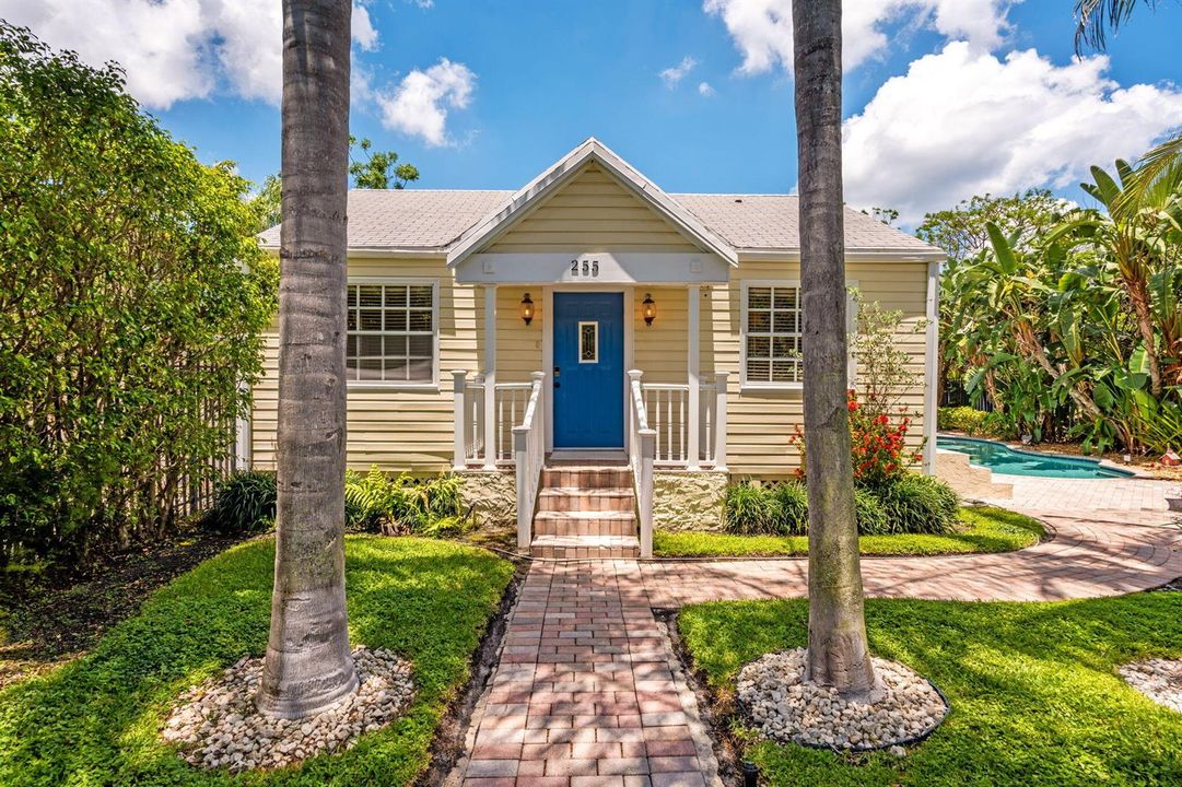 1-web-or-mls-A7406284