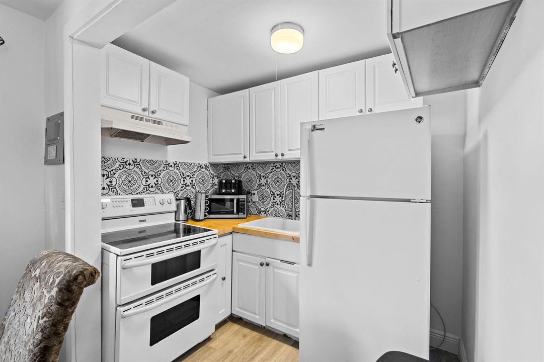 50-web-or-mls-A7406425