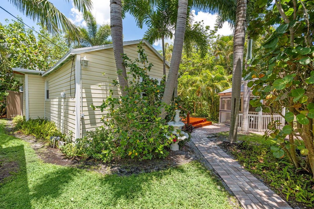 61-web-or-mls-A7406407