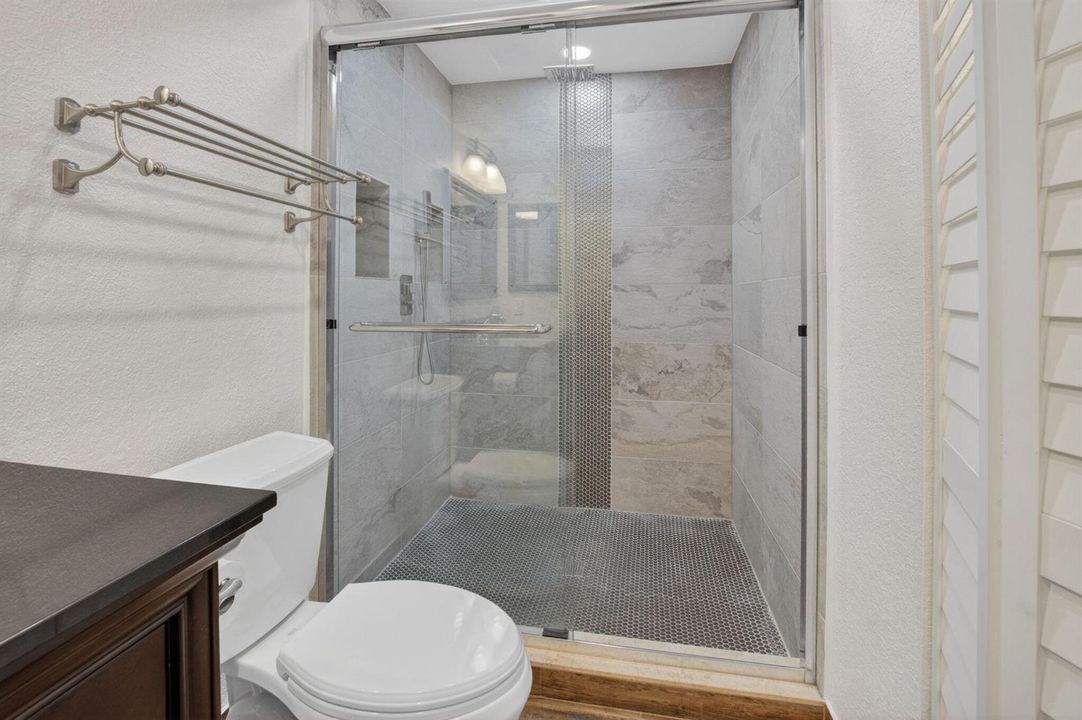 en suite bathroom
