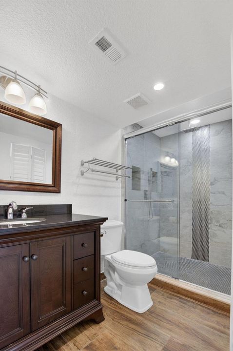 en suite bathroom