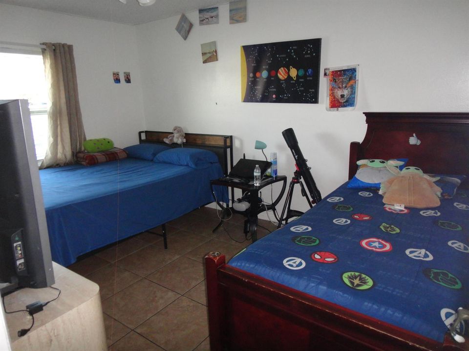 1ST BEDROOM