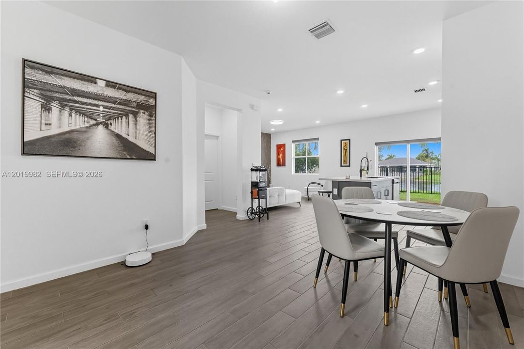 For Sale: $420,000 (3 beds, 2 baths, 1628 Square Feet)