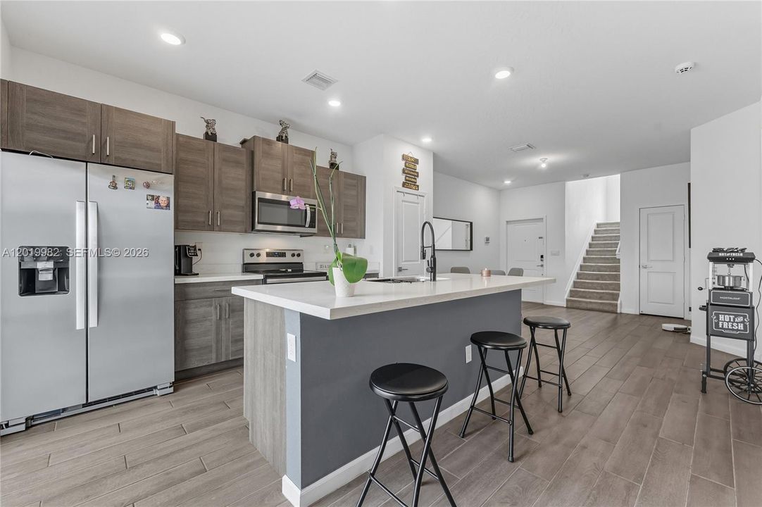 For Sale: $420,000 (3 beds, 2 baths, 1628 Square Feet)