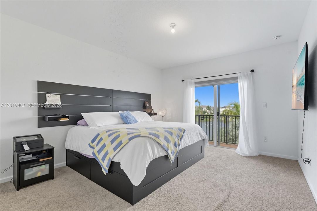 For Sale: $420,000 (3 beds, 2 baths, 1628 Square Feet)