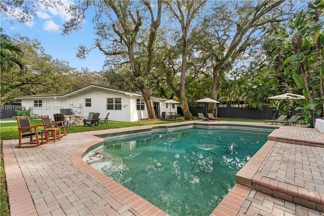 For Rent: $6,800 (4 beds, 3 baths, 2108 Square Feet)
