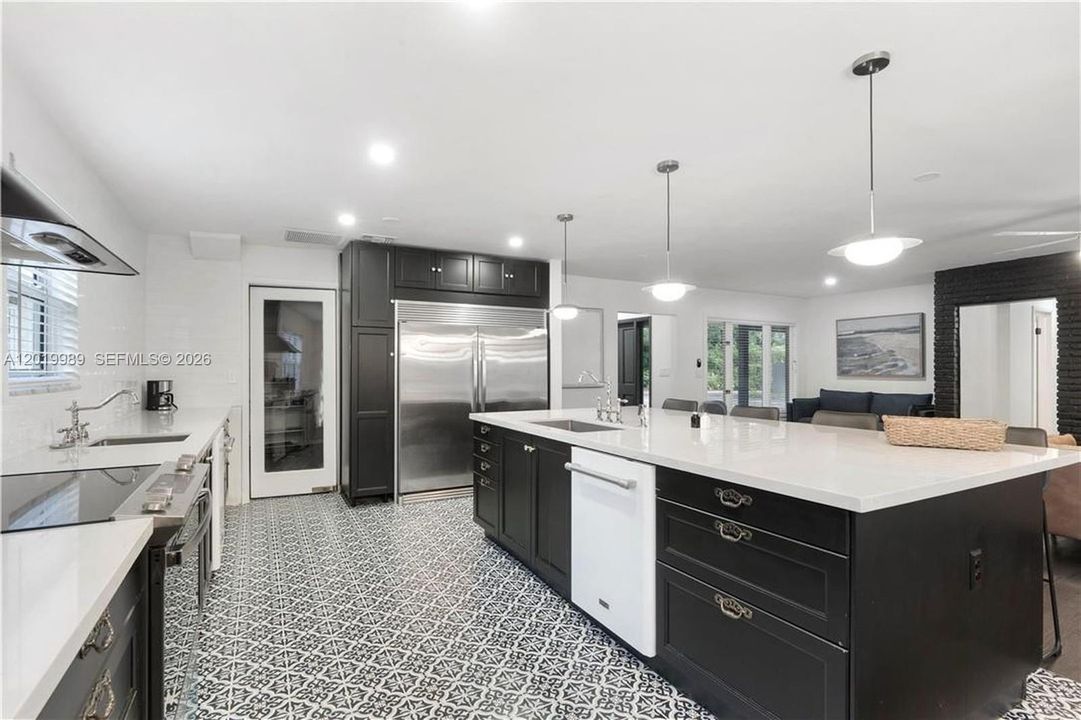 For Rent: $6,800 (4 beds, 3 baths, 2108 Square Feet)