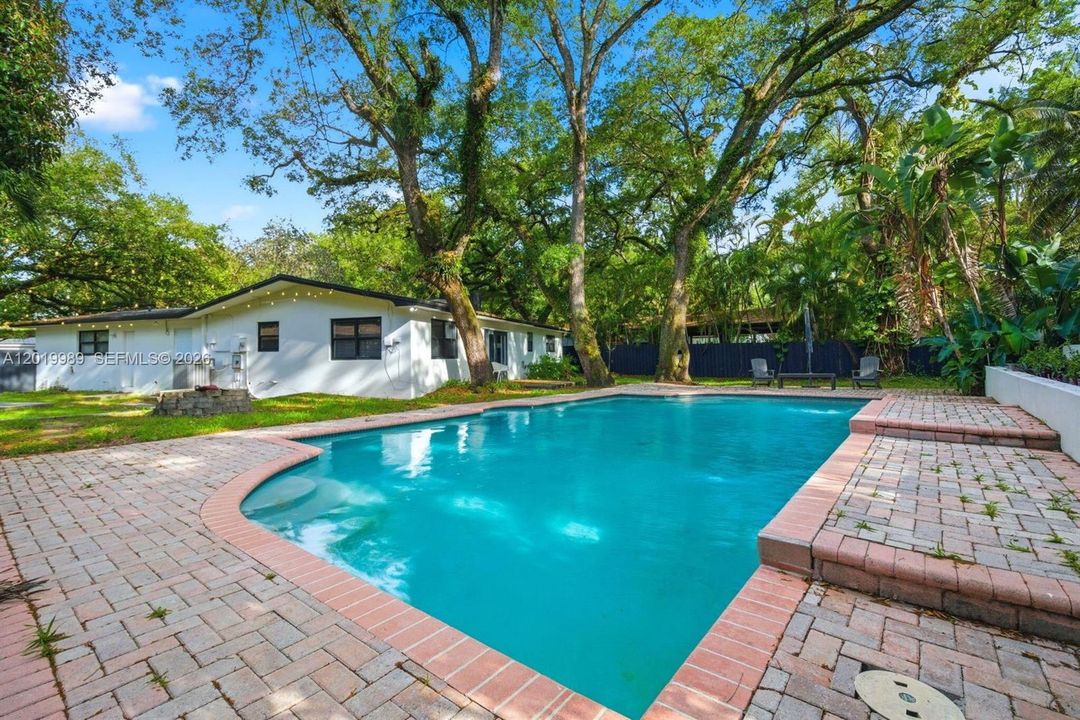For Rent: $6,800 (4 beds, 3 baths, 2108 Square Feet)