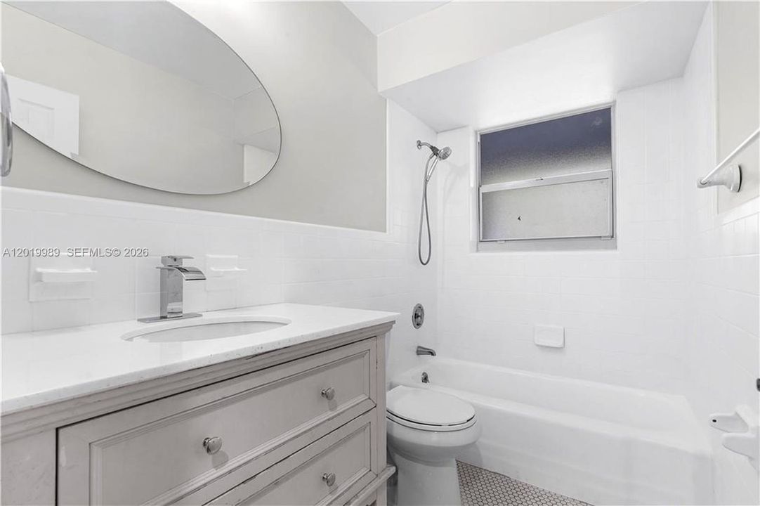 For Rent: $6,800 (4 beds, 3 baths, 2108 Square Feet)