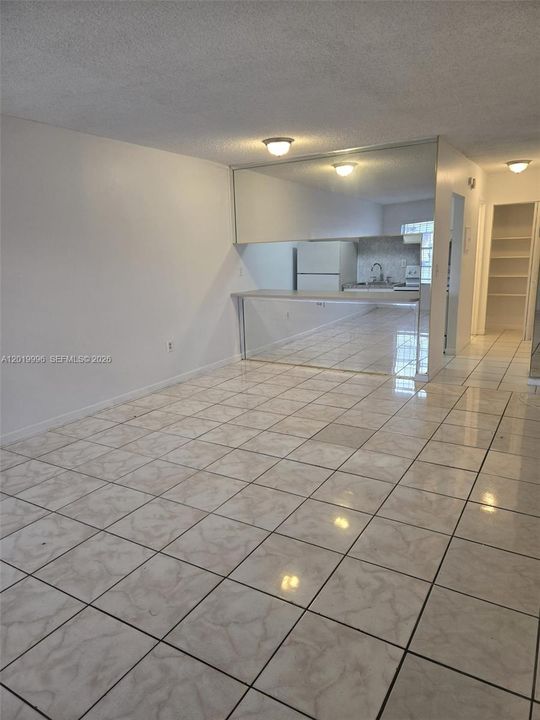 For Rent: $1,190 (0 beds, 1 baths, 440 Square Feet)