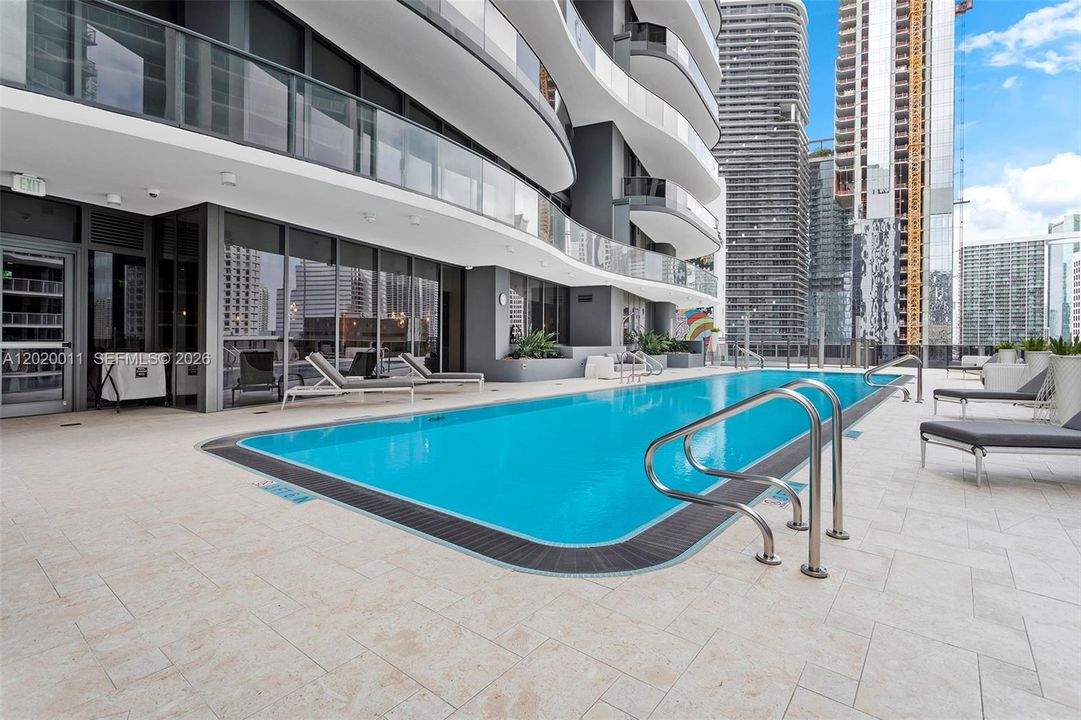 En Venta: $879,000 (1 camas, 1 baños, 870 Pies cuadrados)