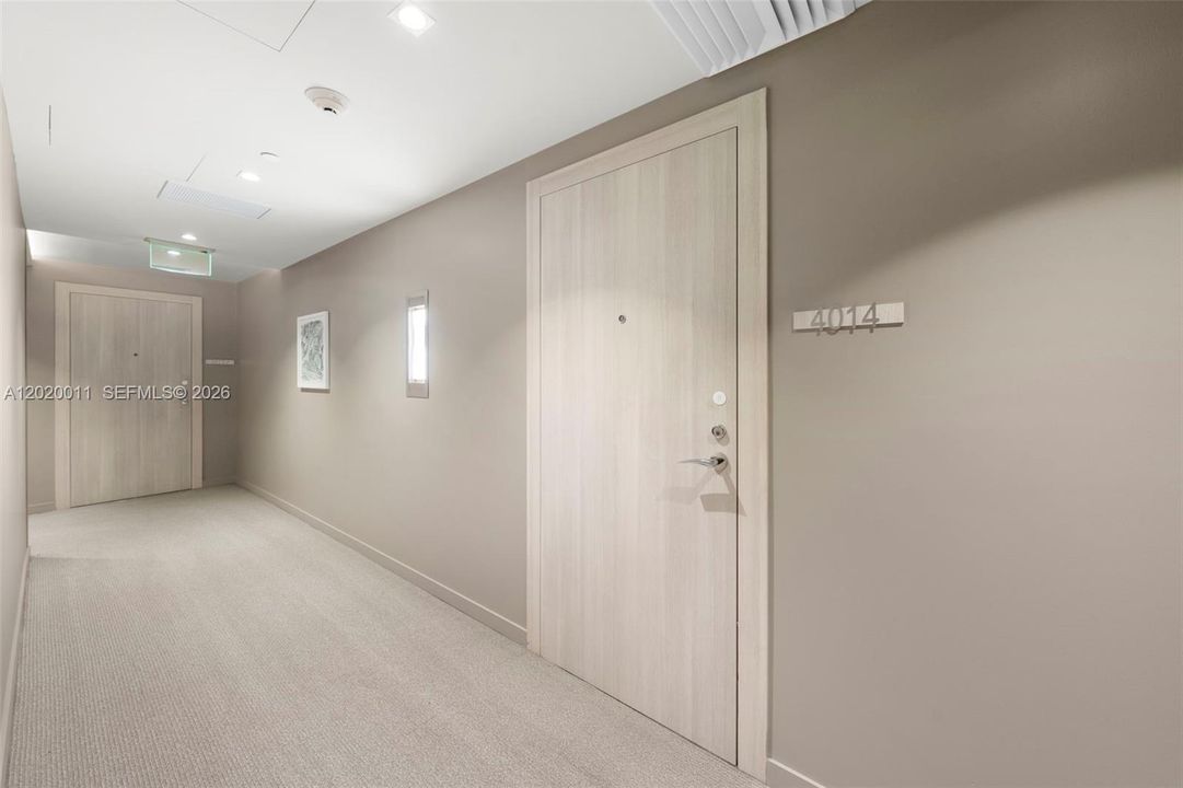 En Venta: $879,000 (1 camas, 1 baños, 870 Pies cuadrados)