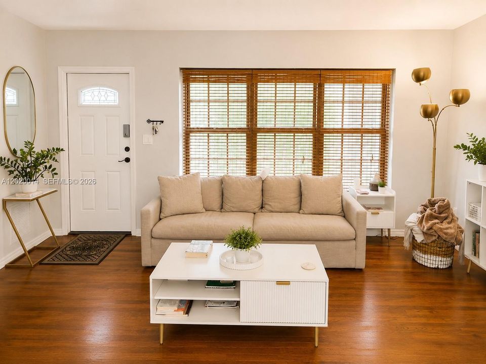 Active With Contract: $3,100 (2 beds, 2 baths, 1225 Square Feet)