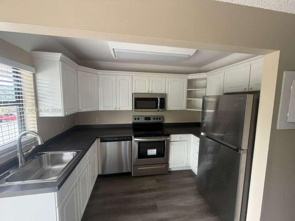 For Rent: $1,490 (2 beds, 2 baths, 744 Square Feet)