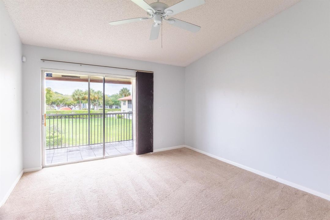 © Clark-3031 Holiday Springs Blvd. 201-0