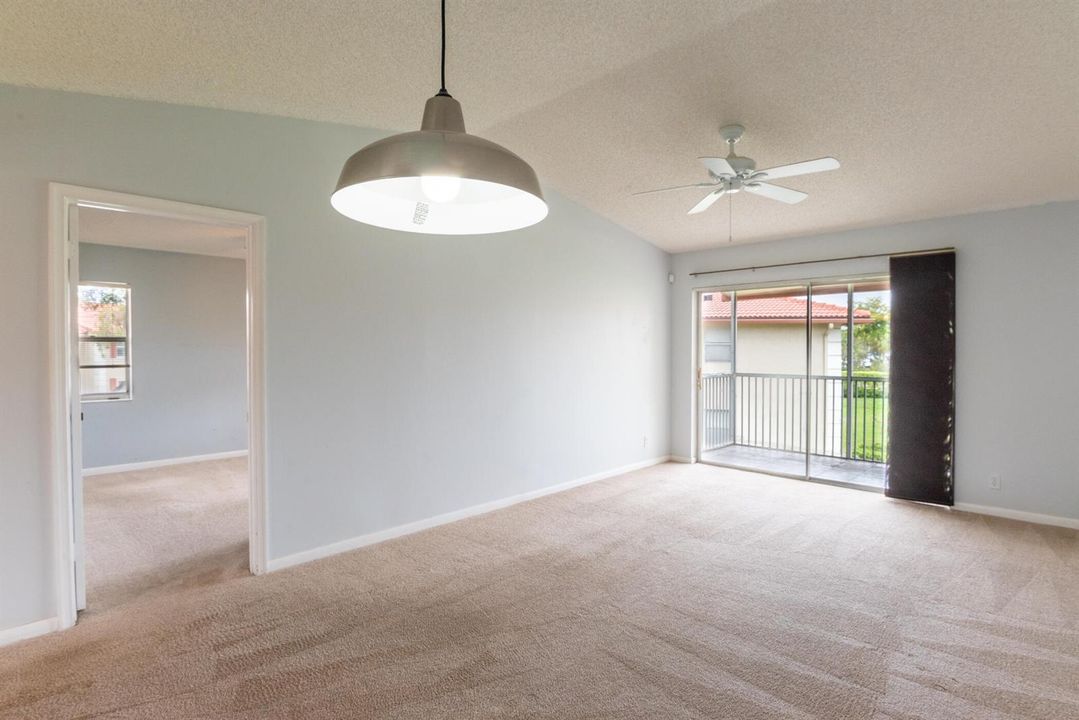 © Clark-3031 Holiday Springs Blvd. 201-0
