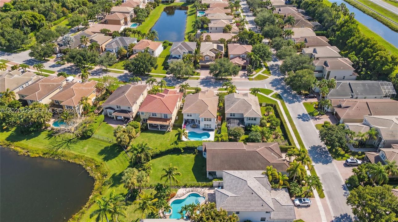 For Sale: $1,270,000 (6 beds, 4 baths, 3349 Square Feet)