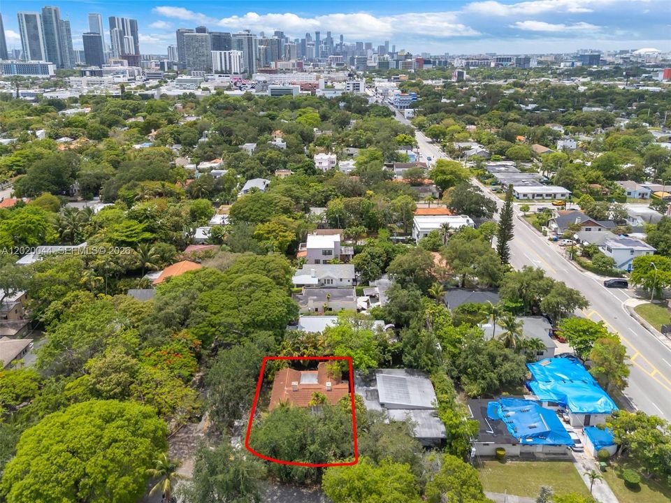 На продажу: $879,900 (2 спален, 2 ванн, 1396 Квадратных фут)