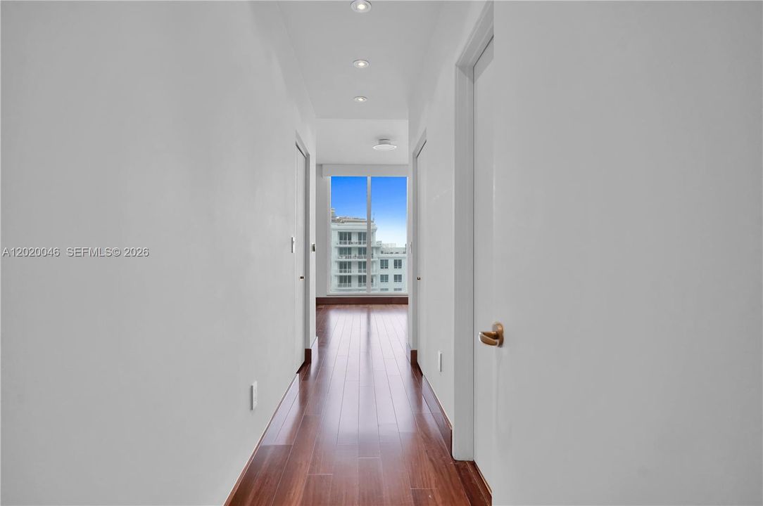 Activo con contrato: $2,645,000 (3 camas, 3 baños, 2591 Pies cuadrados)