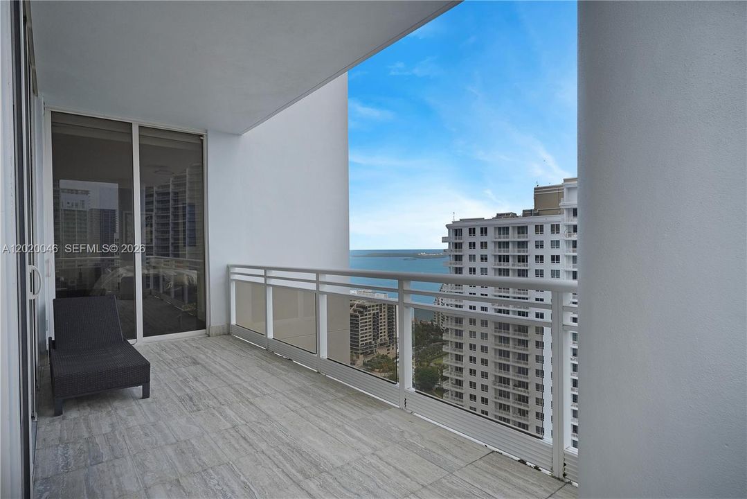 Activo con contrato: $2,645,000 (3 camas, 3 baños, 2591 Pies cuadrados)