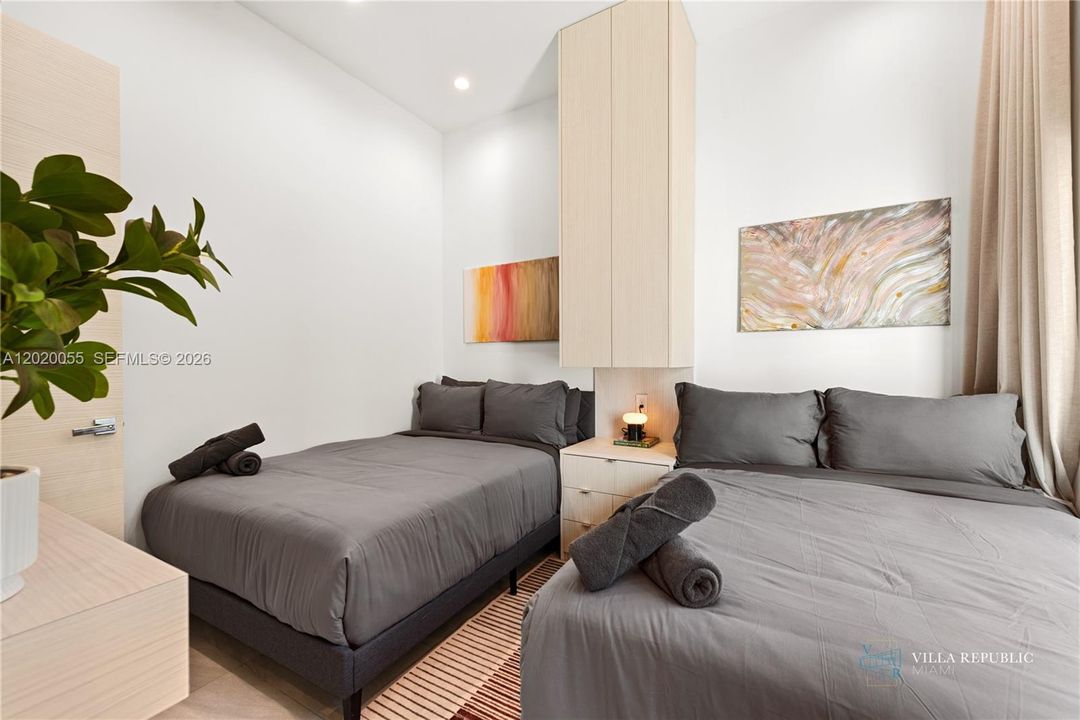 En Renta: $45,000 (5 camas, 4 baños, 3470 Pies cuadrados)