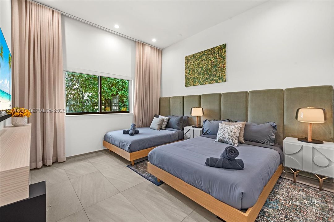 En Renta: $45,000 (5 camas, 4 baños, 3470 Pies cuadrados)