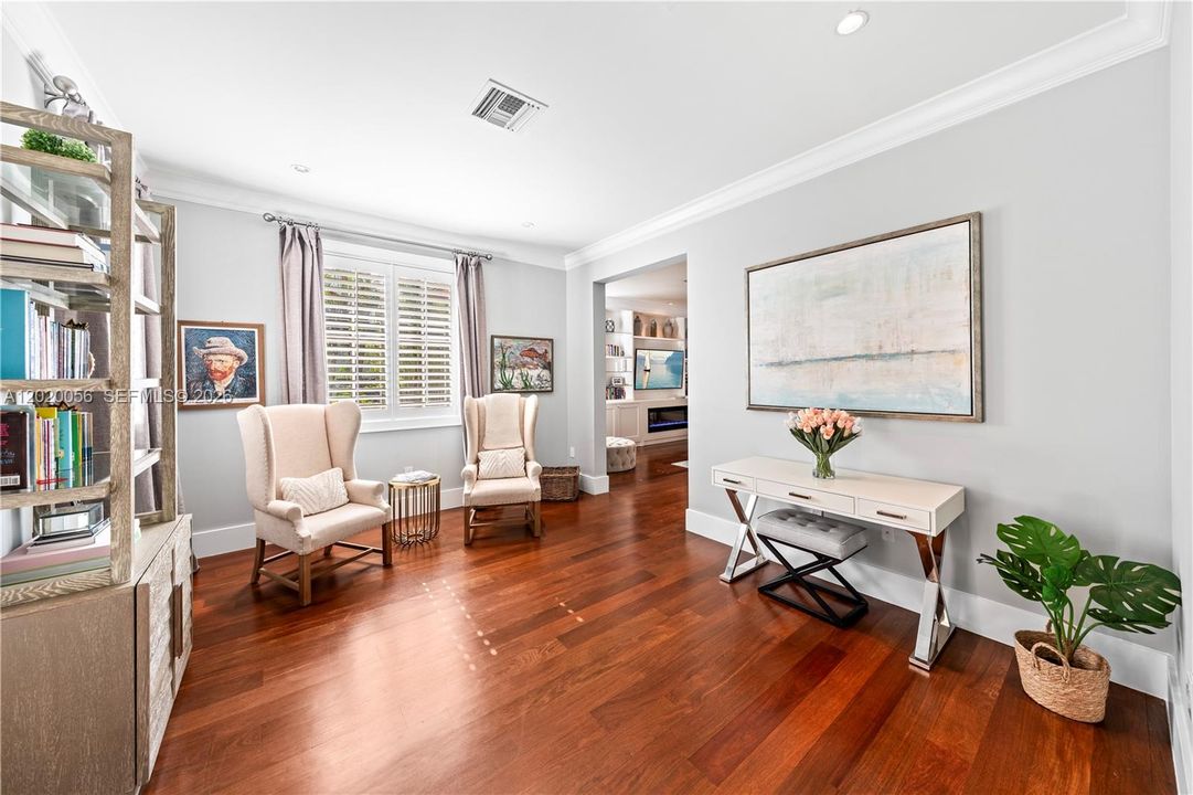 For Sale: $10,995,000 (6 beds, 6 baths, 5825 Square Feet)